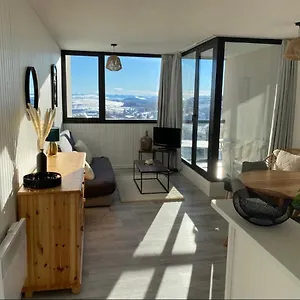 Appartement Au Coeur De La Station De Super-besse, Besse-et-Saint-Anastaise