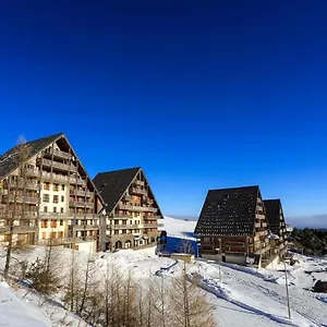 Appartement Hauteurs Super - 4 Personnes -piscine & Garage, Besse-et-Saint-Anastaise