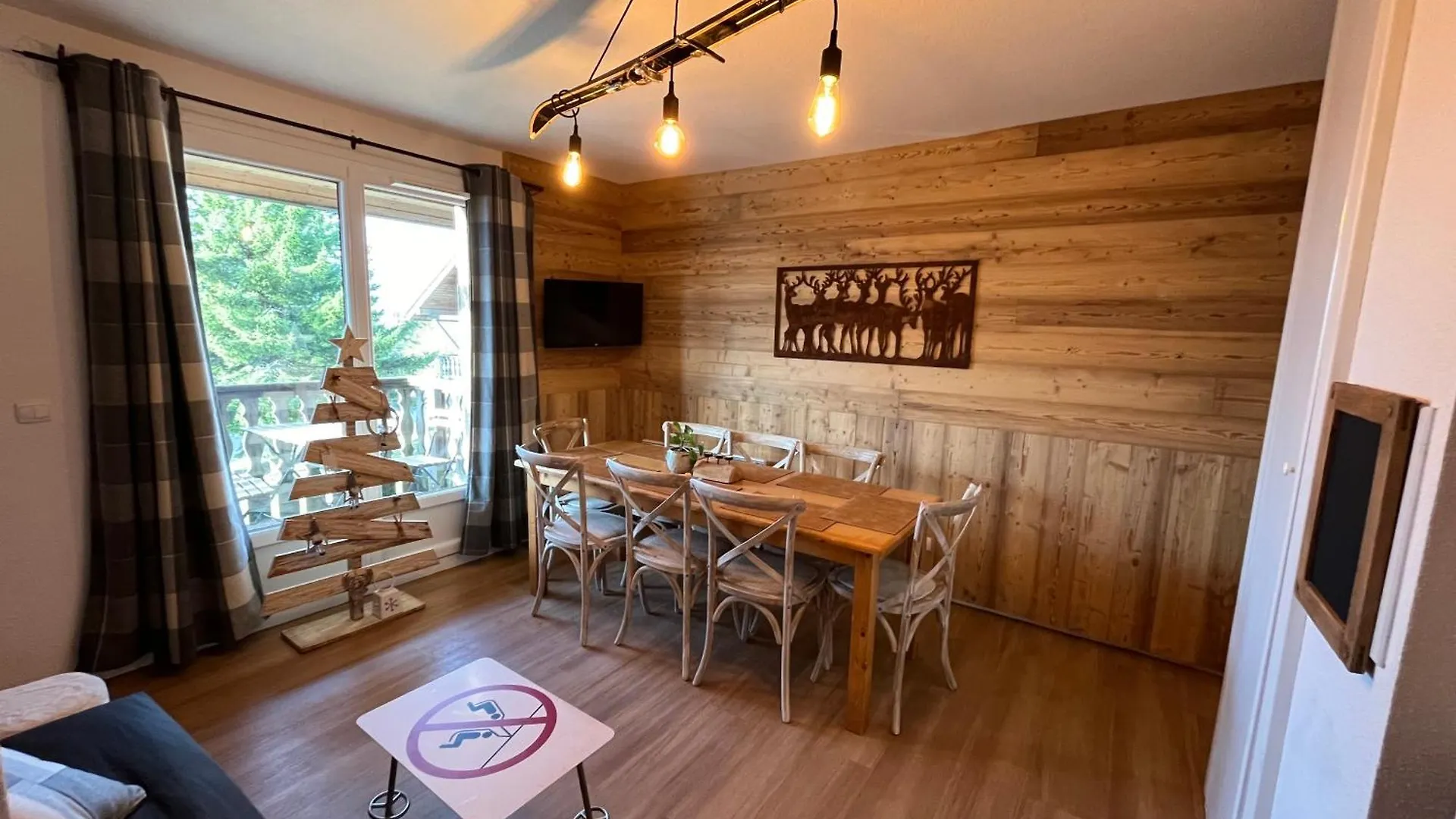 T3 Duplex Super Besse, Parking, Piscine, Wifi Apartment